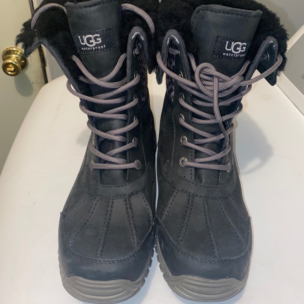 Cheetah print Adirondack ugg boots